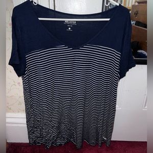 Hollister Easy Logo Icon V-Neck T-Shirt